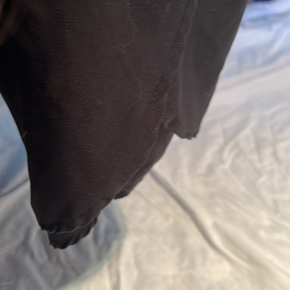 Fabletics high waisted tulip side athletic shorts - Picture 4 of 5